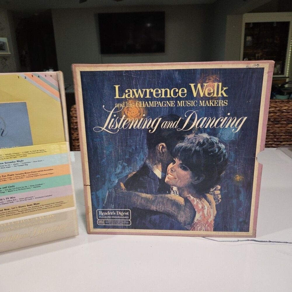 Vintage Readers Digest Lawrence Welk Listening & Dancing  6-record set B17